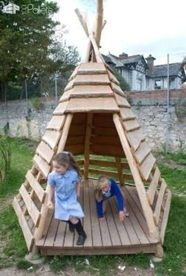 Wooden Pallet Teepee Hideaway