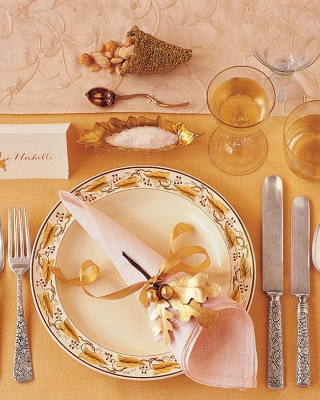 Golden Autumn Table Elegance