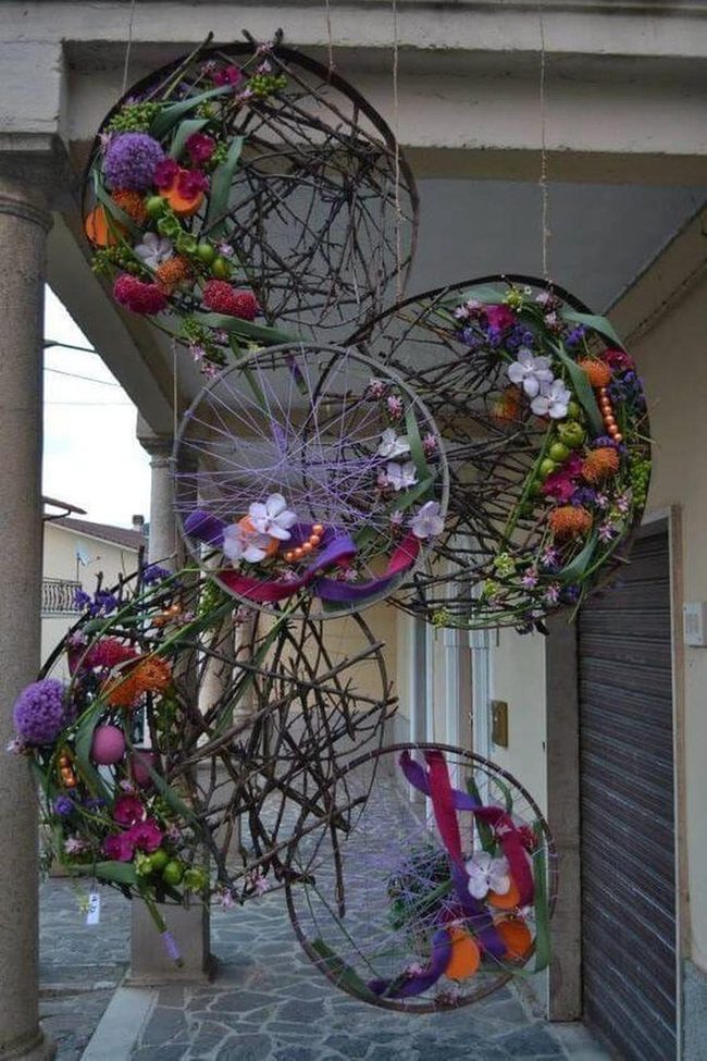 Circular Floral Frames In Purple