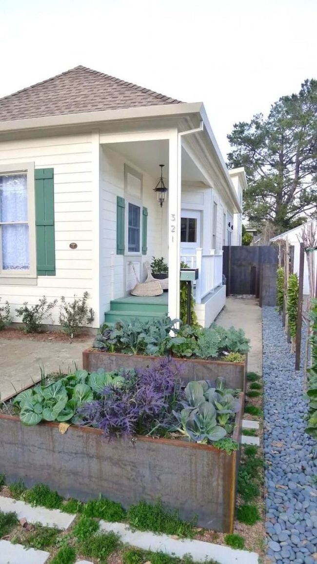 Metal Beds, Fresh Harvest Garden