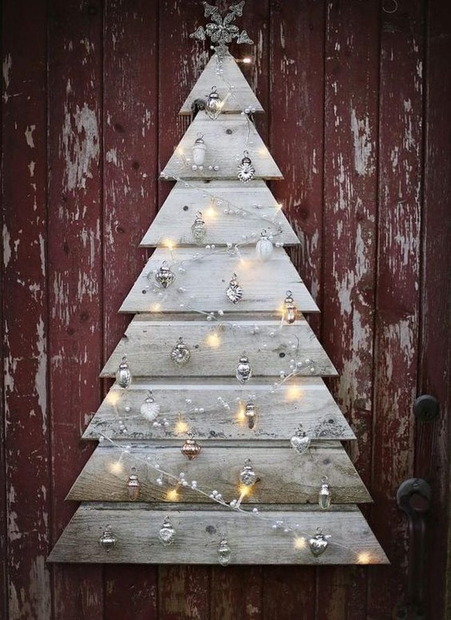 Weathered Wood Christmas Trees