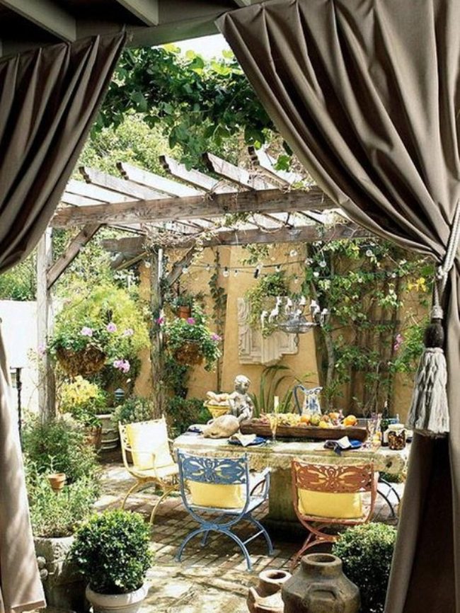 Sunlit Pergola Dining Garden
