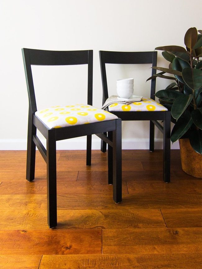 Black Wooden Chairs With Yellow Cushions