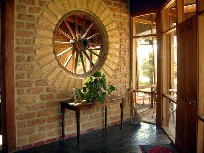 Wagon Wheel Stone Entry