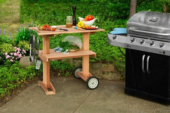 Black Grills, Sunlit Concrete Kitchen