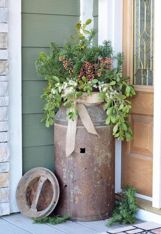 Weathered Metal Evergreen Statement