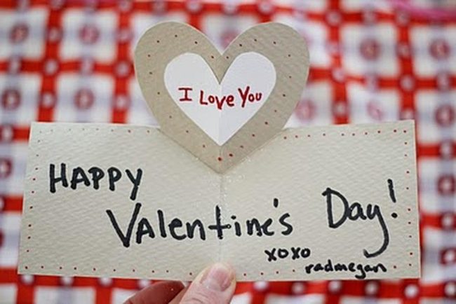 Beige Pop-Up Heart Card