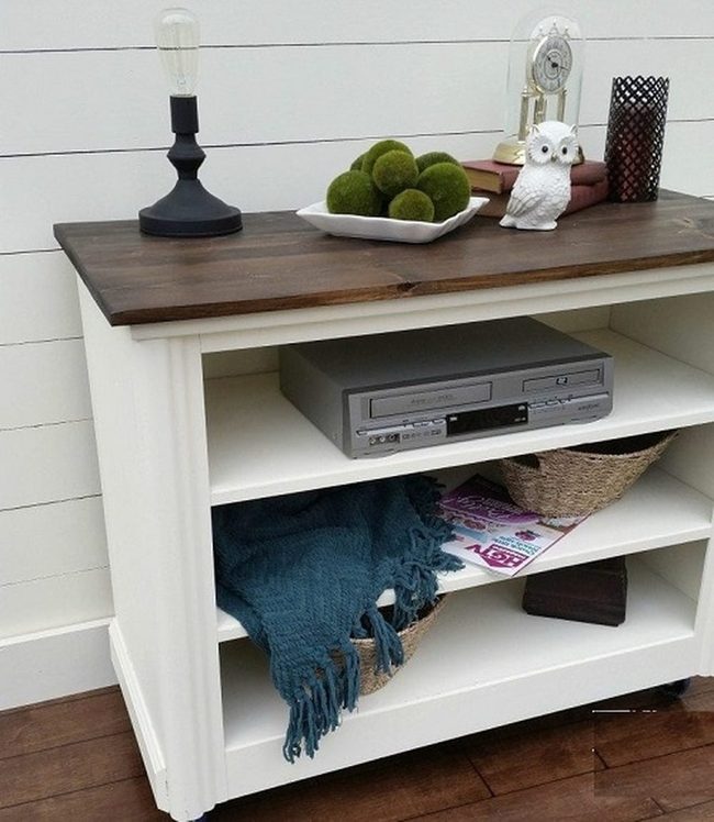 Vintage Wood Tv Stand