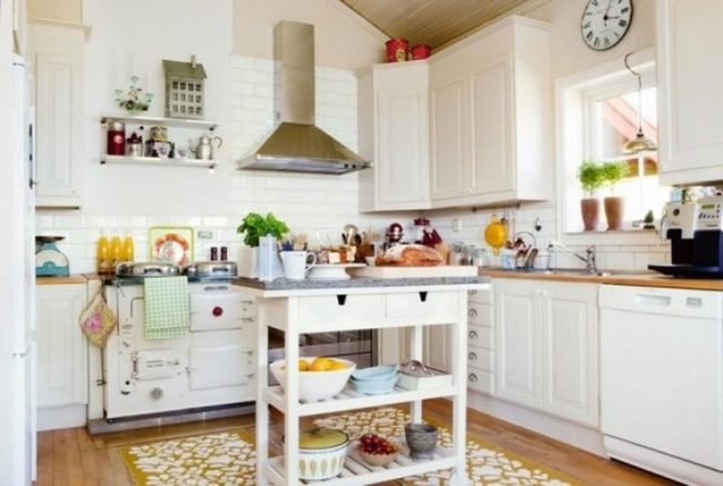 Steel Hood Modern Kitchen