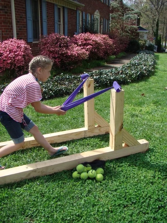 Backyard Slingshot Target Smashing