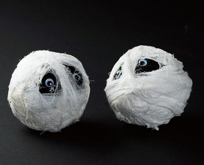 White Wrapped Mummies, Blue Eyes