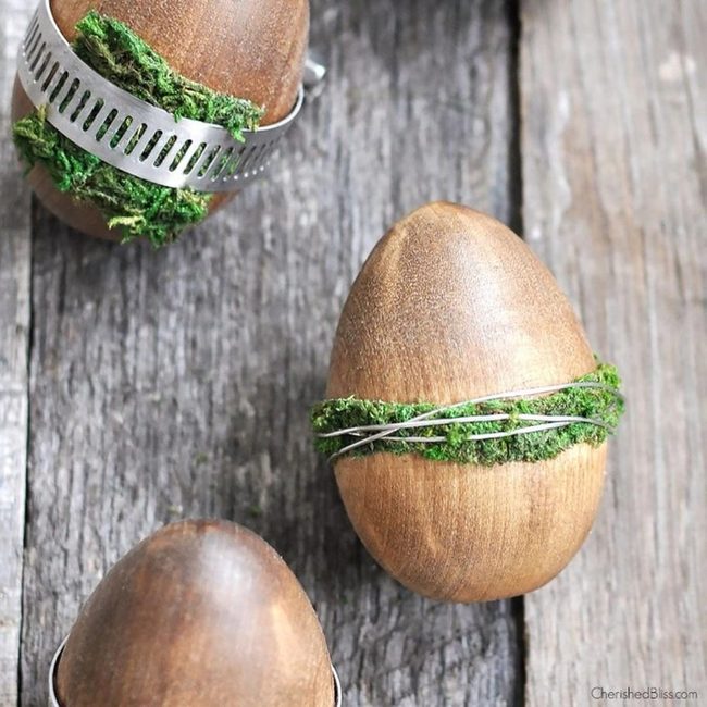 Moss-Wrapped Wooden Eggs