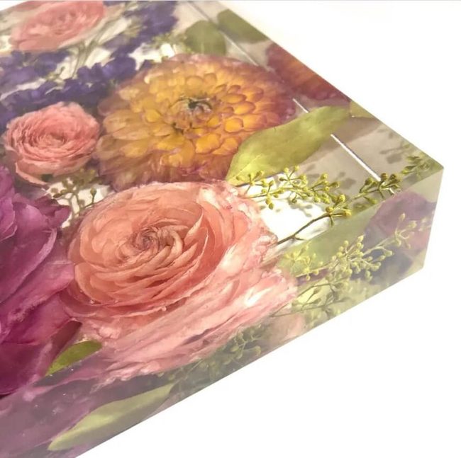 Preserved Flowers In Crystal Resin
