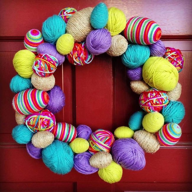 Yarn-Wrapped Easter Egg Wreath