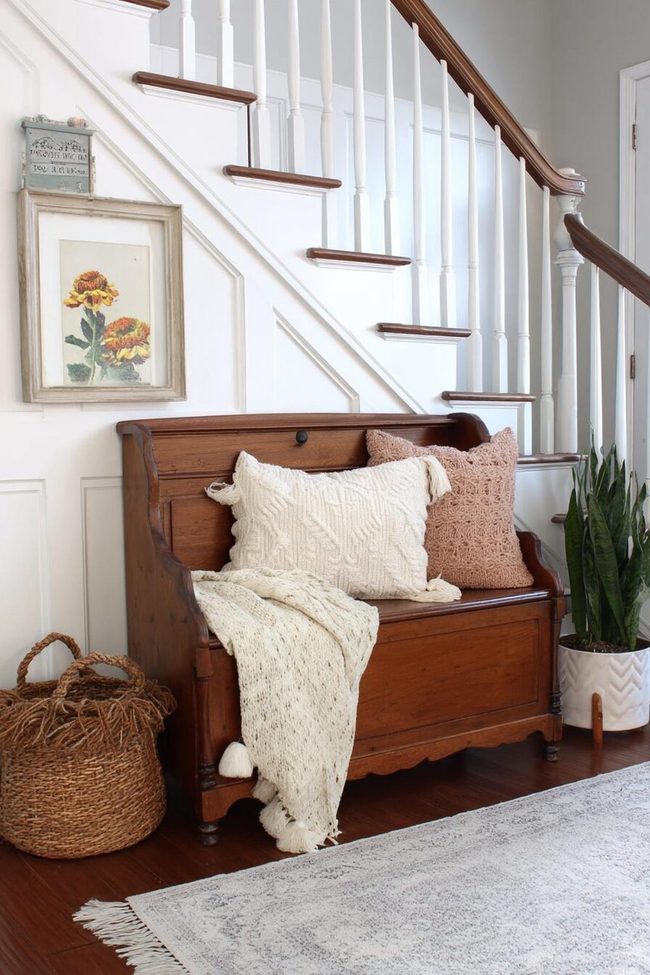 Piano Bench Entryway Space Solution