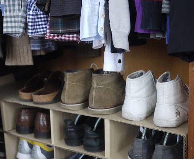 Wooden Shoe Display With Color