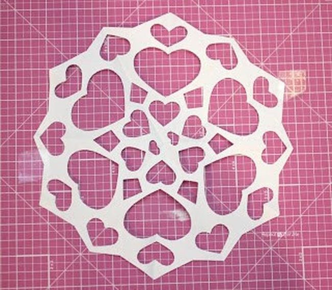 White Heart Lacework Pink Grid