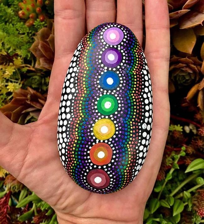 Dotted Stone Art Pieces