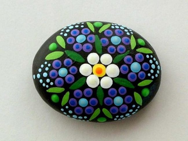 Deep Blue Geometric Garden Pieces