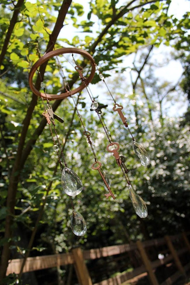 Crystal And Key Garden Sparkle