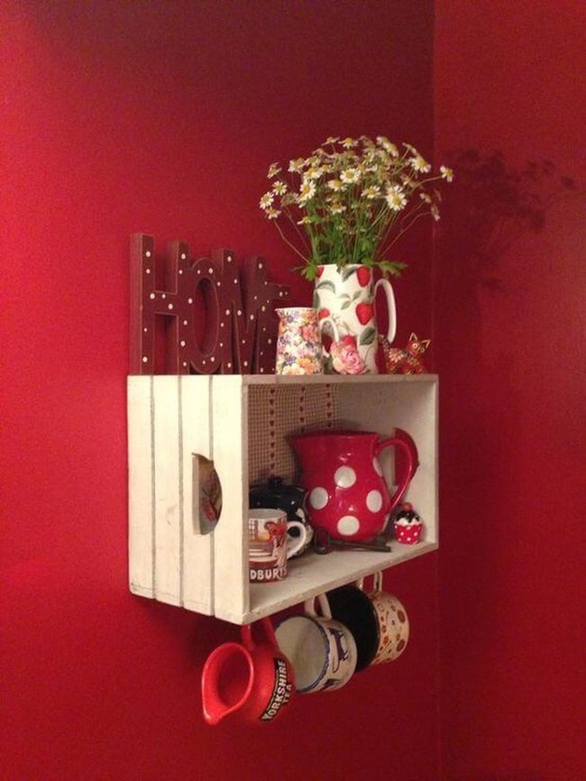 Colorful Mugs, Wooden Warmth