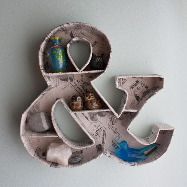 Green Vase Ampersand Shelf