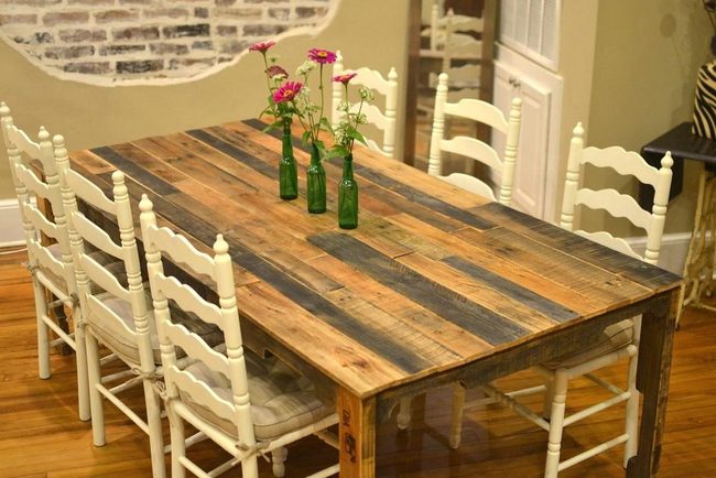 Mixed Wood Dining With Yellow Brick