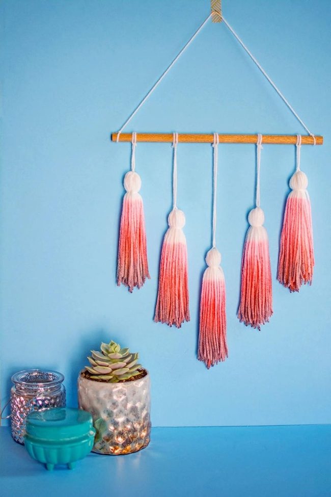 White To Pink Tassel Rod