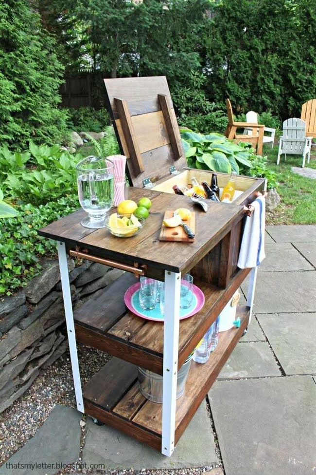 Wooden Outdoor Bar Station