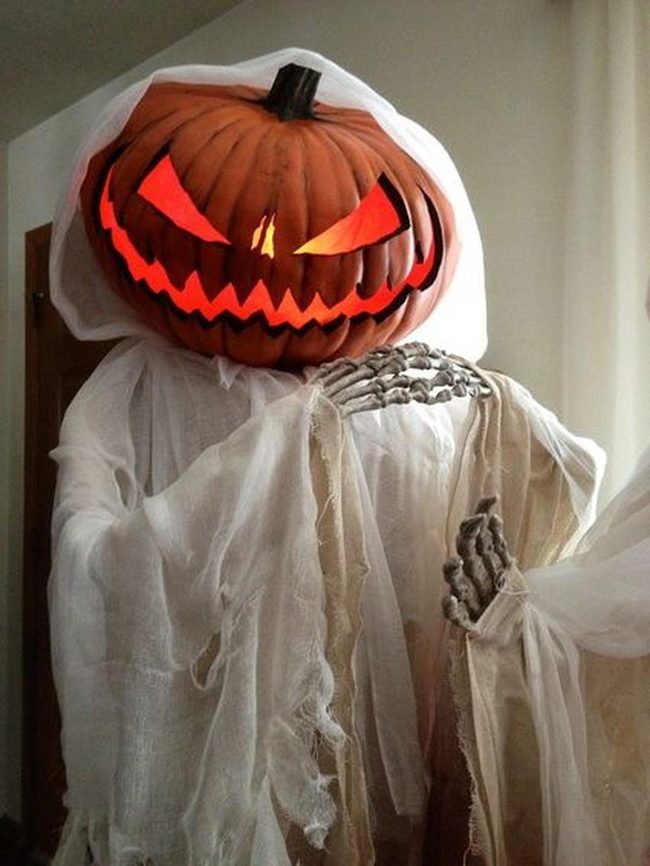 Angry Pumpkin Skeleton