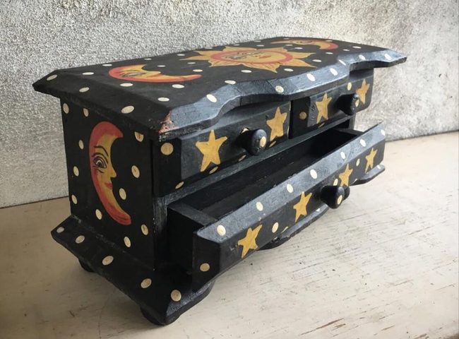 Celestial Faces Vintage Box