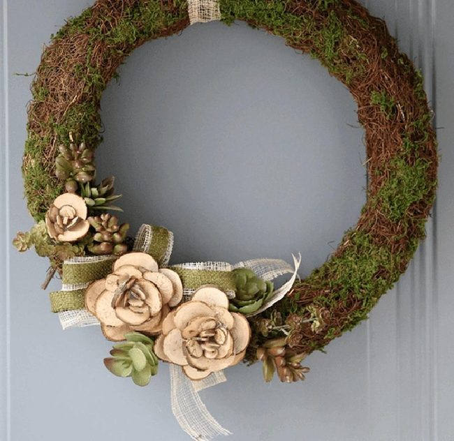 Natural Wood Slice Wreath