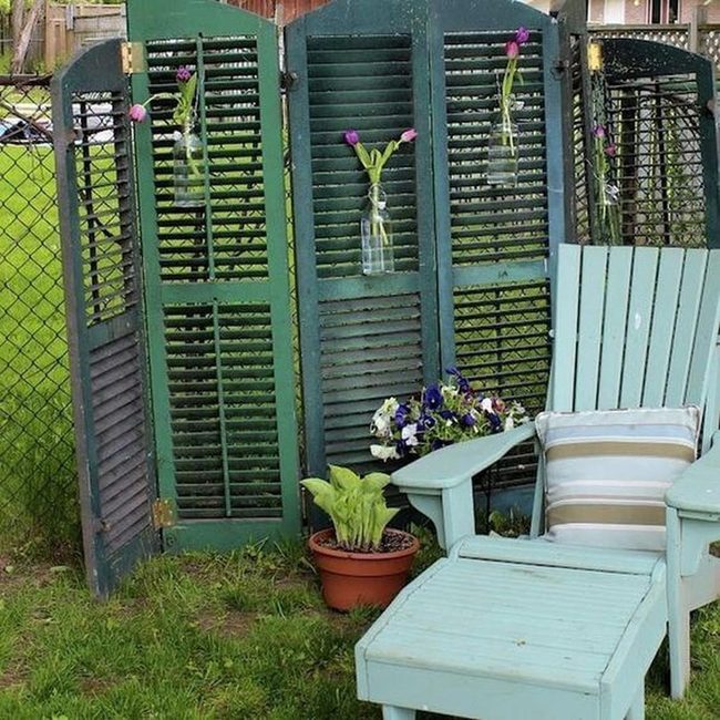 Green Shutter Privacy Screen