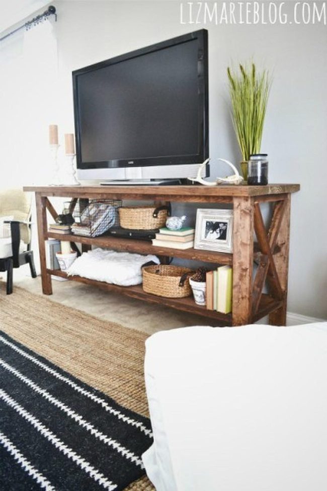 Natural Wood And Green Living Room