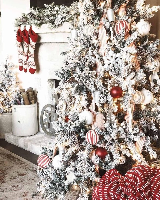 Frosted White Tree, Crimson Ornaments