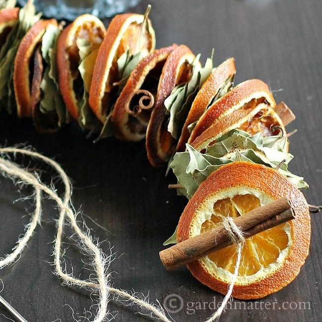 Dried Orange & Cinnamon Garland
