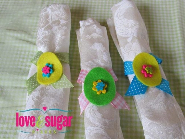 Cheerful Felt Flower Napkin Rings