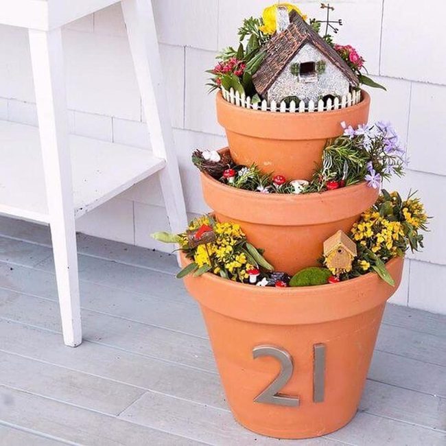 Terracotta Mini House Planter