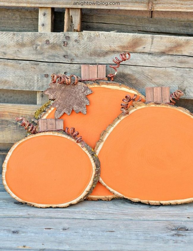 Orange Wooden Pumpkins With Twisted Vines