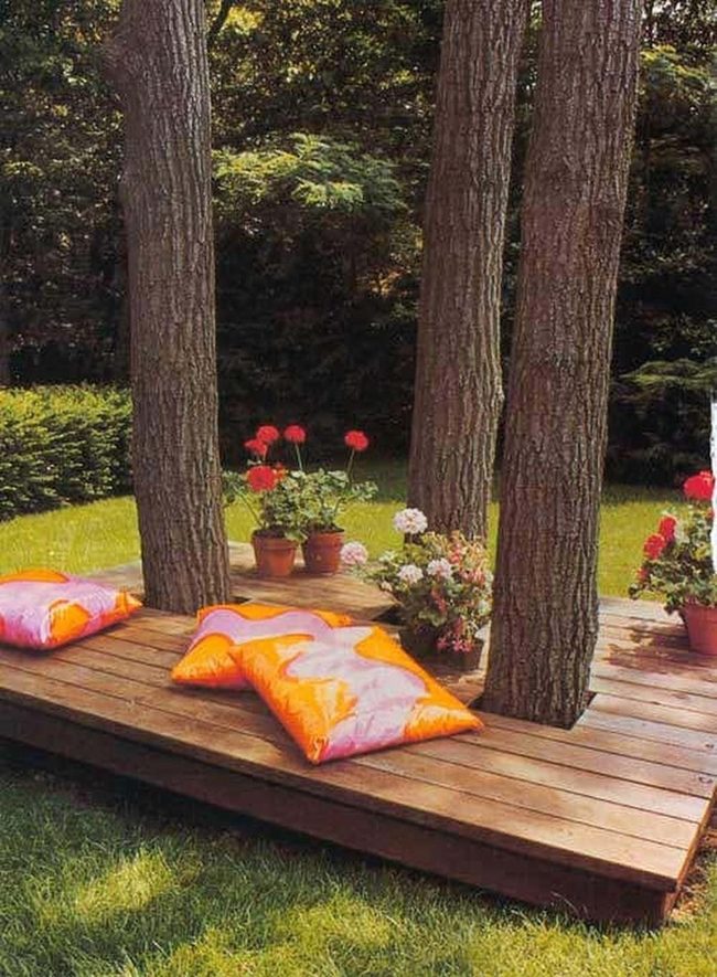 Treetop Floating Deck Escape