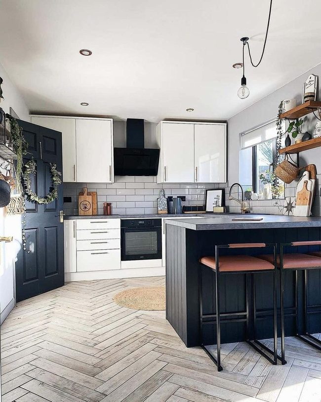 Black Cabinetry White Balance Driftwood