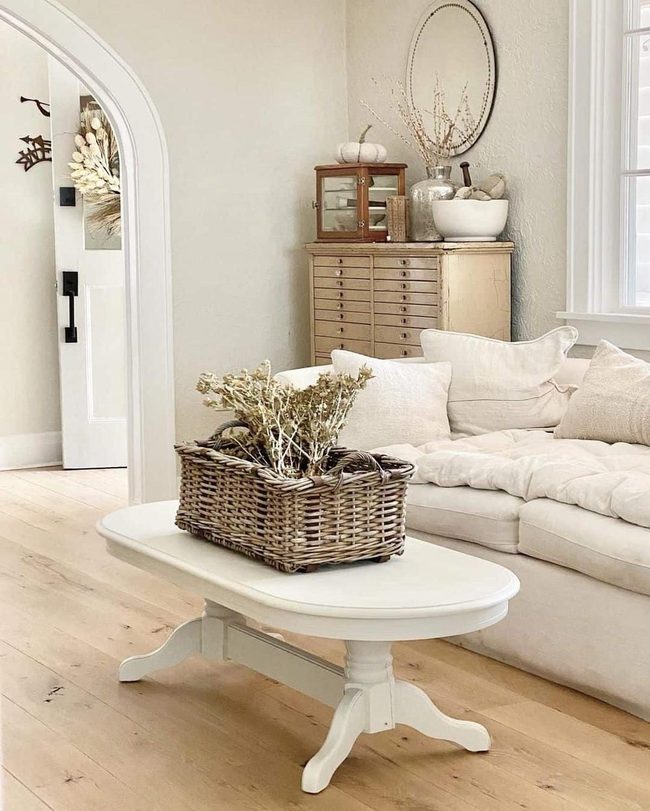 Curved Cream Farmhouse Living