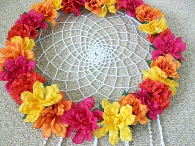 Sunlit Threads Floral Web