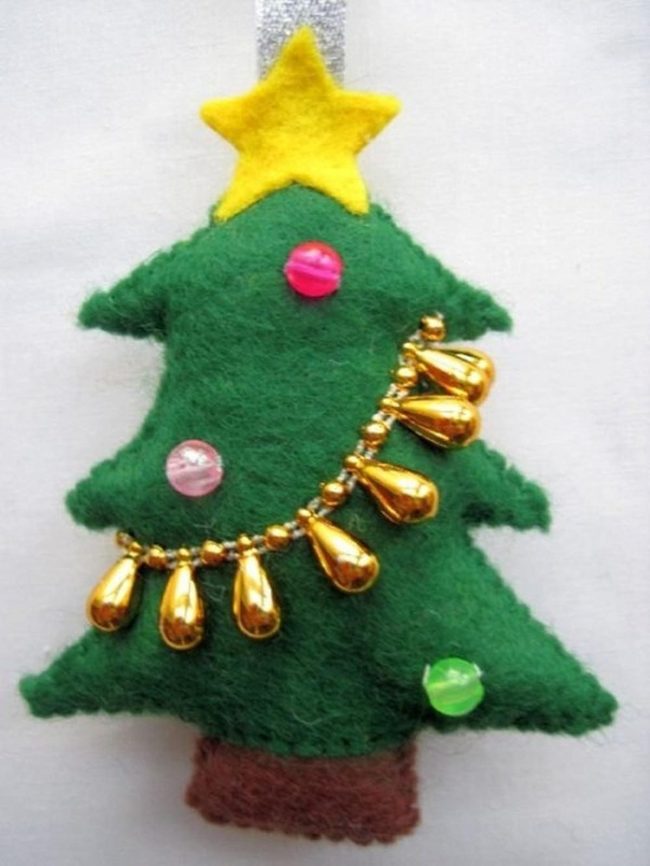 Felt Tree With Gold Beads