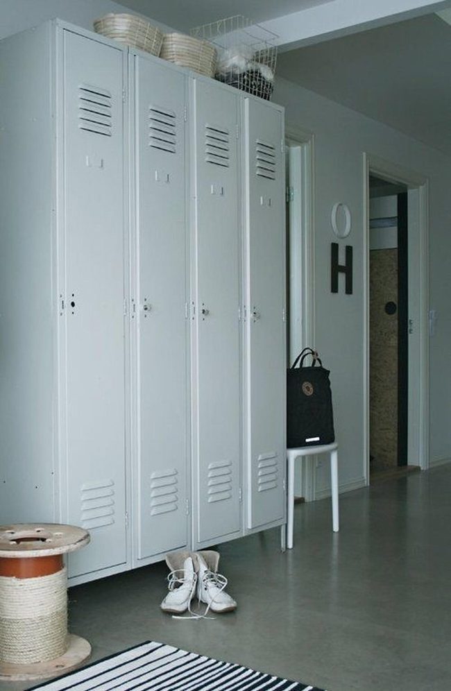 Light Gray Lockers, Endless Order