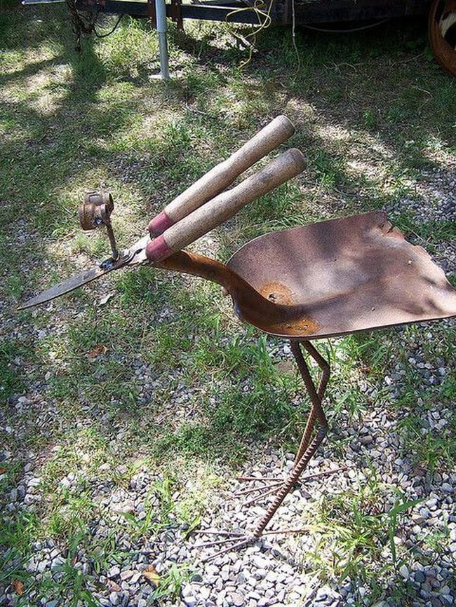 Shovel Bird Garden Sculpture