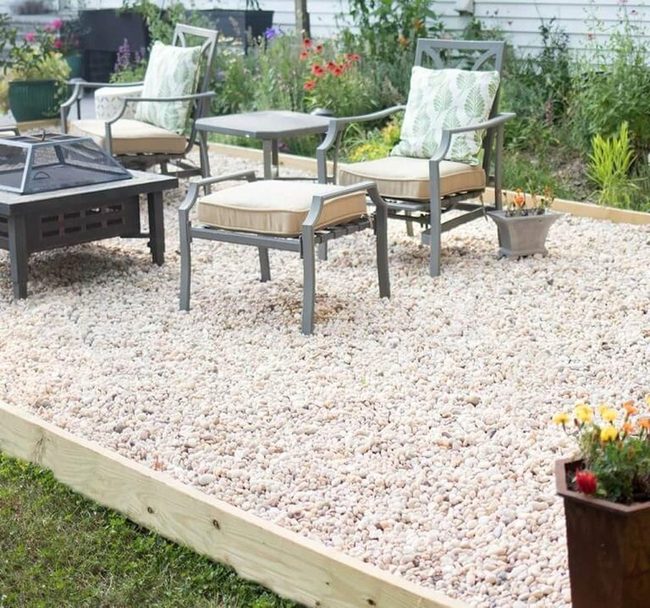 Gravel Patio With Raised Planters