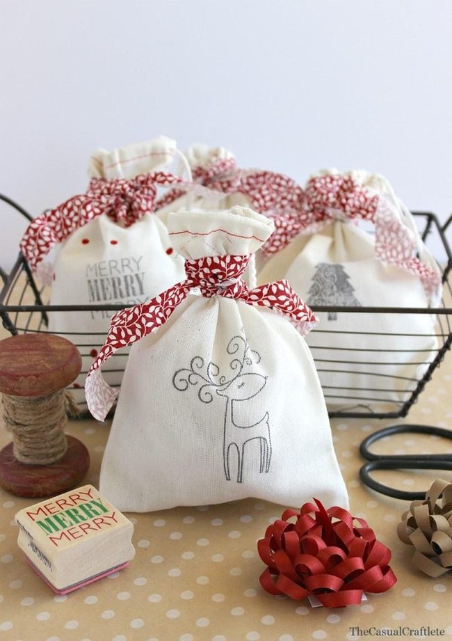 Reindeer Sketch Gift Bags
