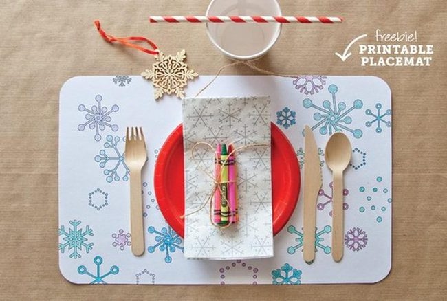 Red Plates, Wooden Warmth, Winter Whimsy