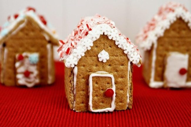 Gingerbread Houses, Frosted Roofs